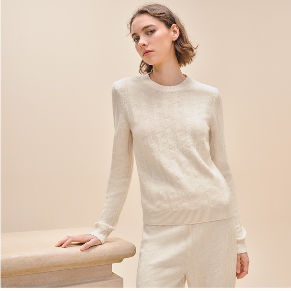 Hermes “H” Long Sleeve sweater in blanc naturel 36